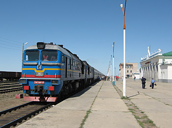 Eine Lokomotive der Transsibirischen Eisenbahn